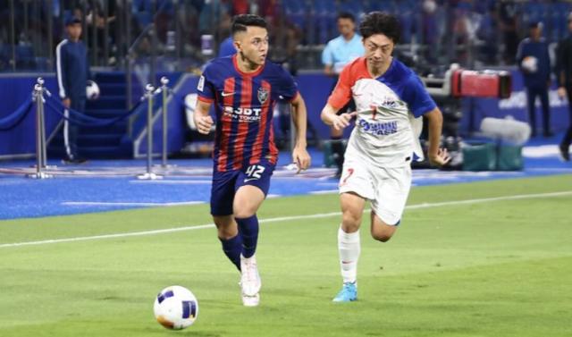 德甲-沪上两强亚冠均吞3球惨败 国足伊万看后该挠头了