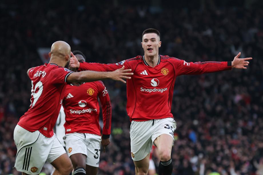 德甲-英超-曼联3-2绝杀富勒姆 重返积分榜第四